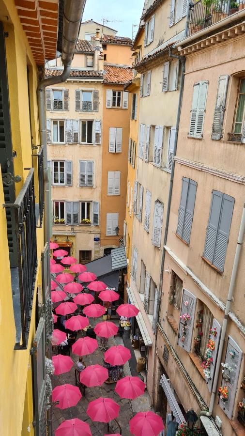 Au Coeur Des Parfumeries Grasse Exterior photo
